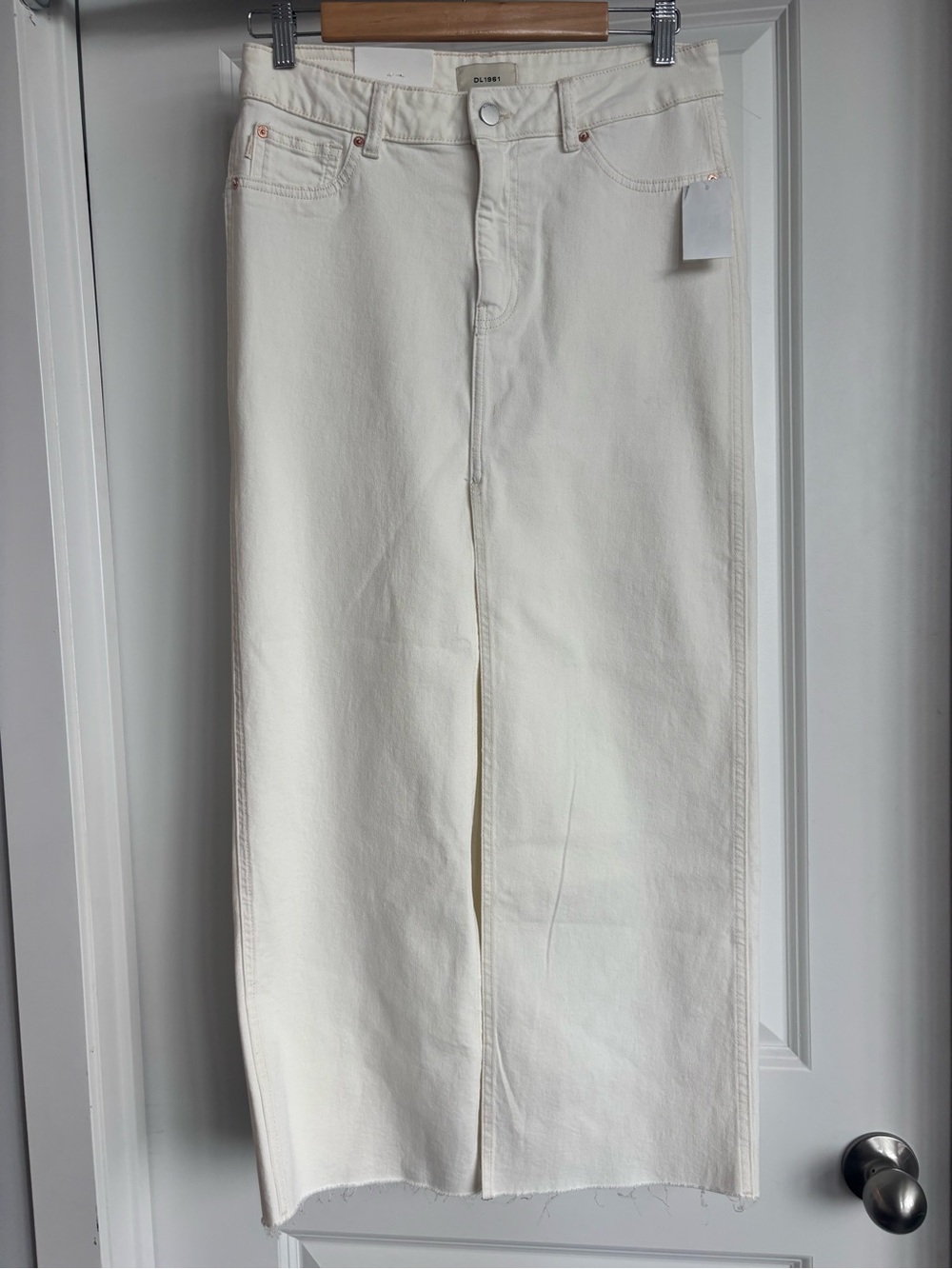 DL1961 Asra Off-white Denim Skirt